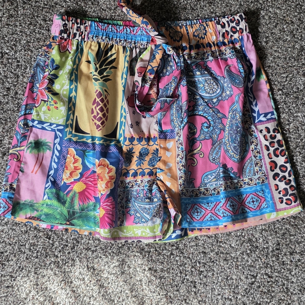 Colorful Women's Patterned Shorts